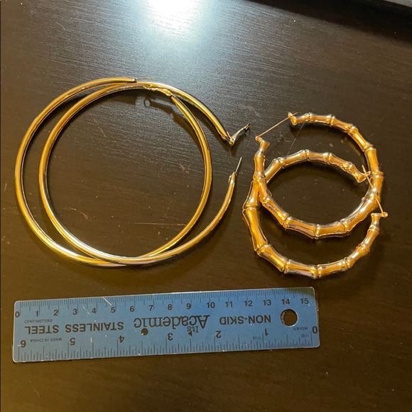 3/$25 gold hoop earrings - Picture 1 of 1